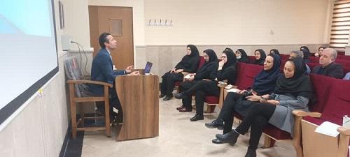 نشست طرح نشاط کارکنان دانشکده روانشناسی و علوم تربیتی